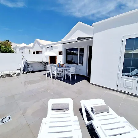 Apartamento Luxury Coral First Line Of The Sea *