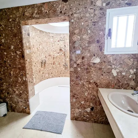 Daire Luxury Coral First Line Of The Sea Playa Honda (Lanzarote)